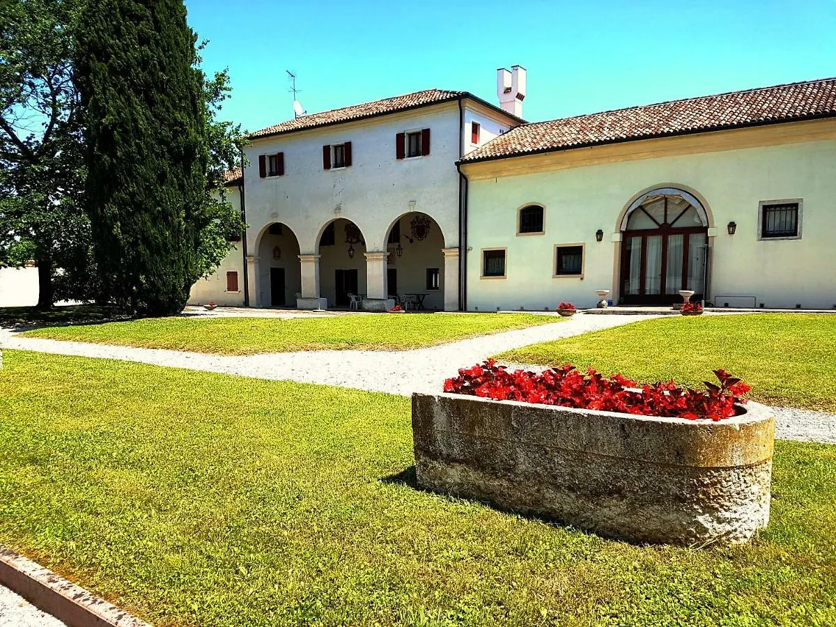 Alla Barchessa Di Villa Querini Preganziol Italië